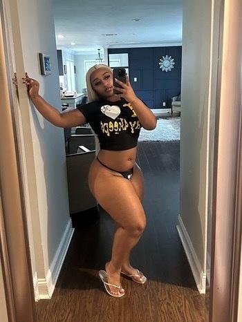 WetWet, 24  female escort, Northwest Georgia